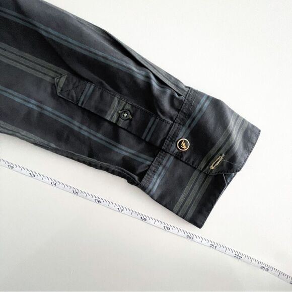 Quiksilver Shirt Striped Gray Blue Button Up Men's M - Picture 5 of 11